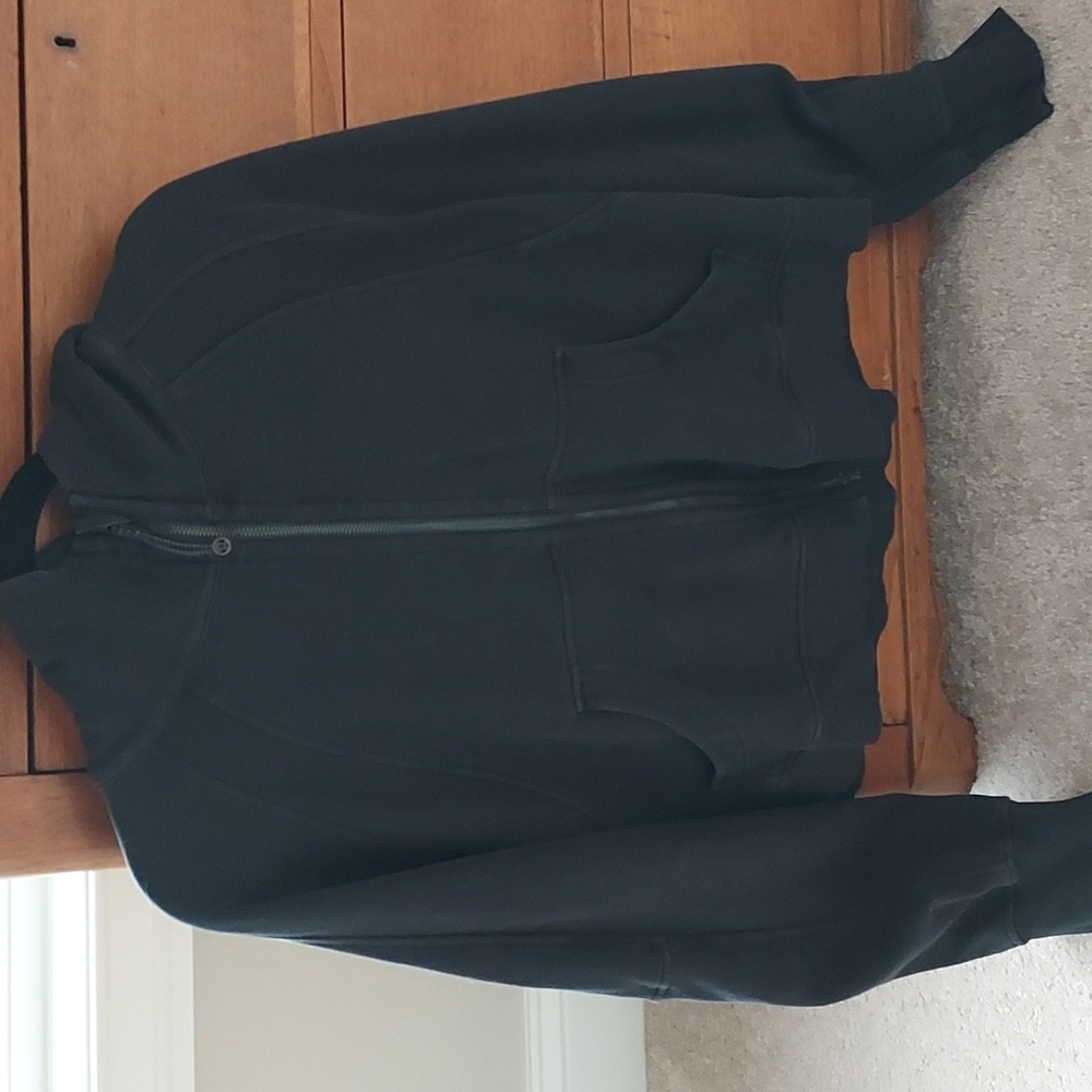 LULULEMON fullzip cropped scuba hoodie